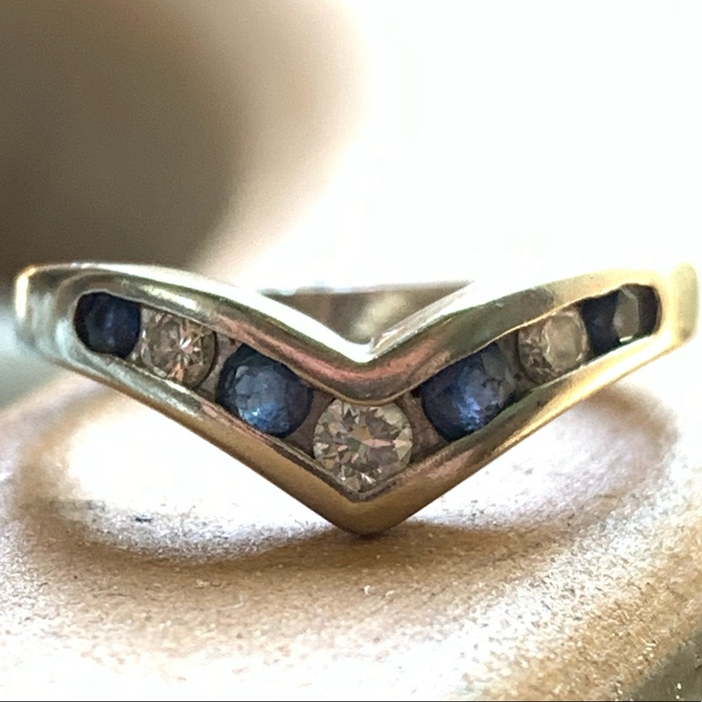 14K White Gold, Diamond & Sapphire Ring 5 1/2